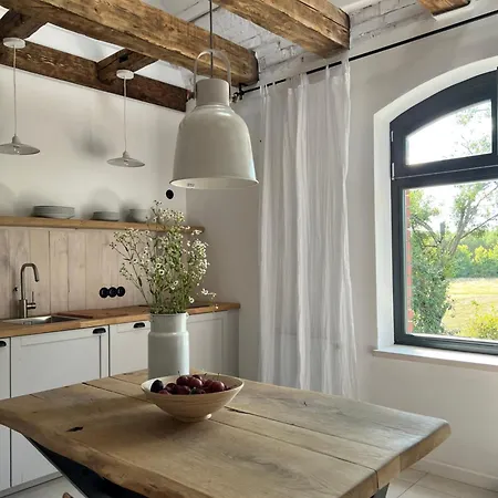 Stacja Lägenhet Ublik